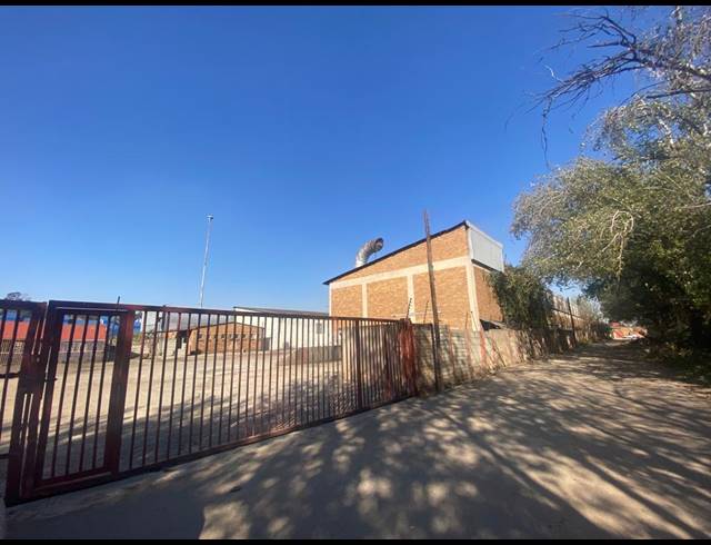 36,890M² VACANT LAND FOR SALE IN LANGLAAGTE
